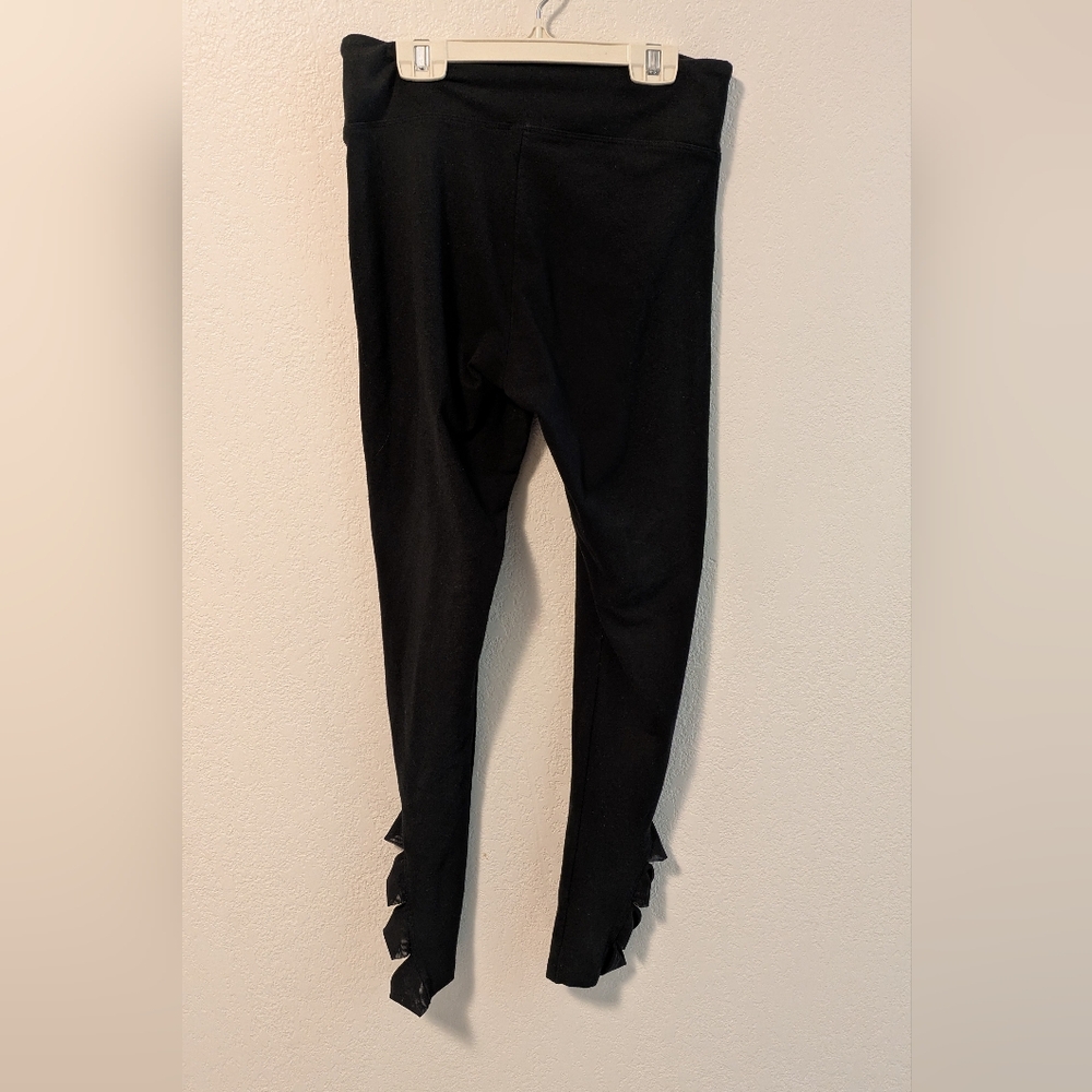 Victoria Sport Black Ruffle Hem Leggings - Picture 2 of 4